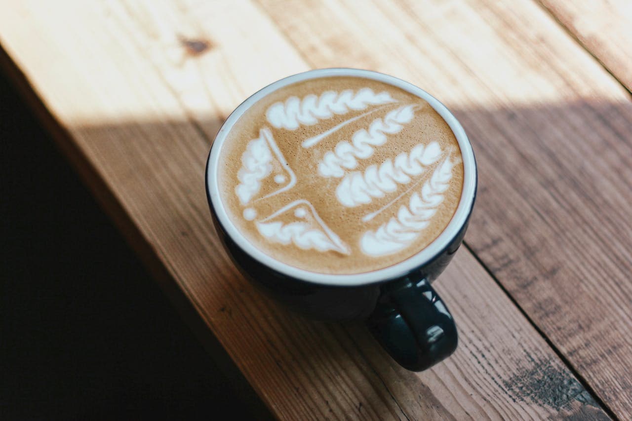 Flat White vs Latte : Quelle différence ?